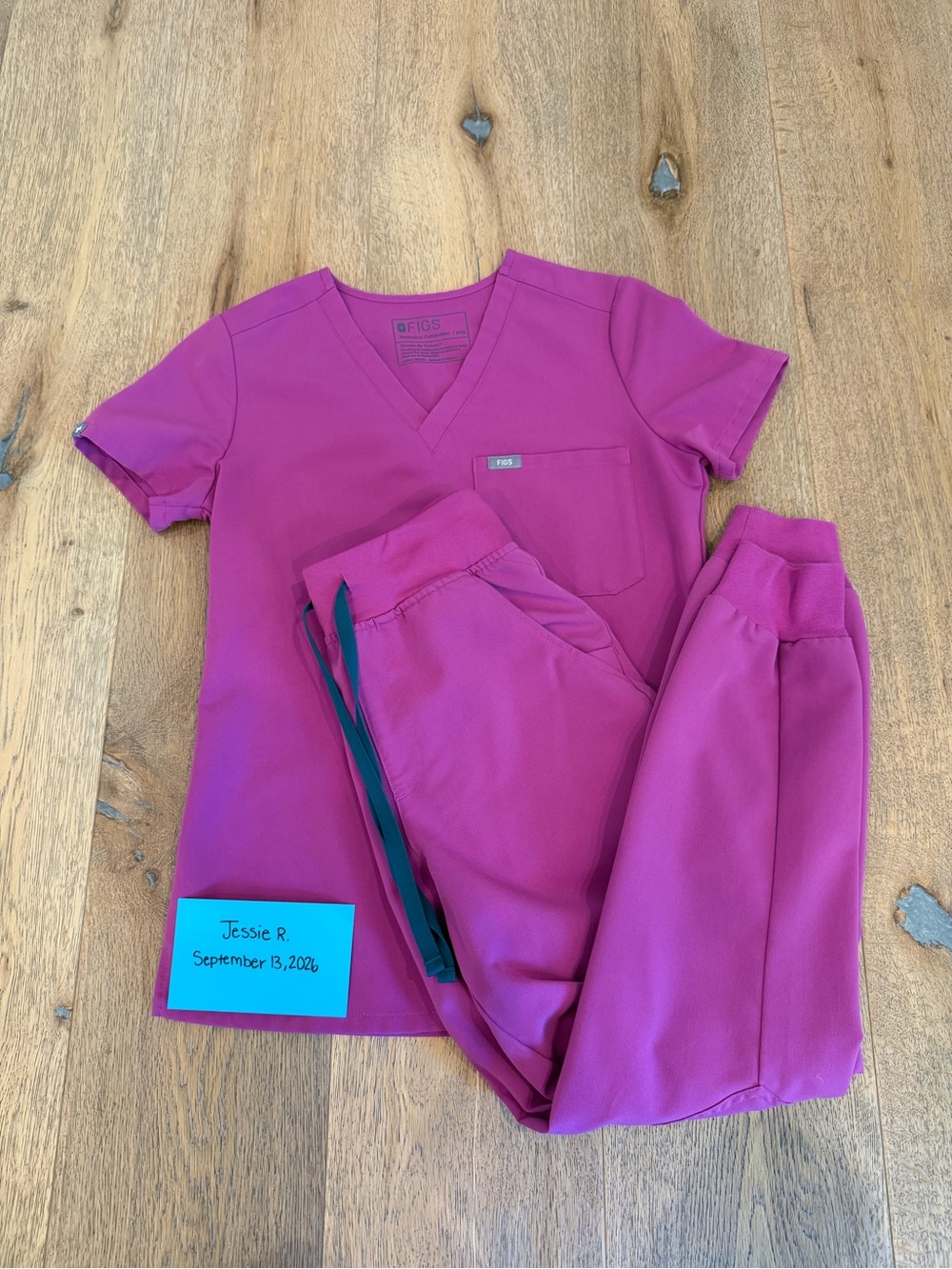 Figs Women Short Sleeve Scrub Top and Joggers in Bright Fuchsia💜
